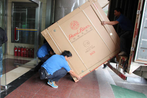 牡丹江钢琴贵重工艺品无忧运